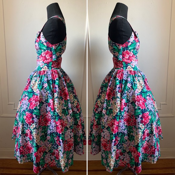 Vintage 80s Cottage Core Floral Extravaganza Midi Dress Sustainable Fashion - Picture 5 of 9